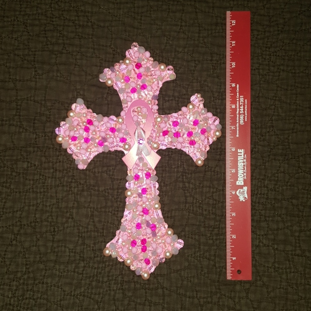 Susan B Komen theme cross